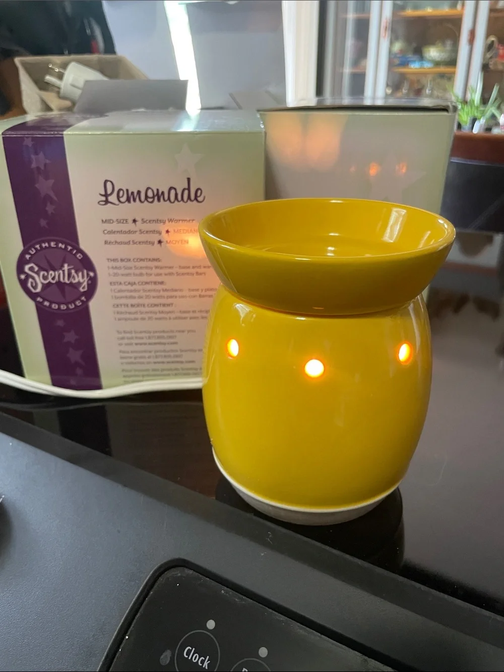 Scentsy ceramic wax